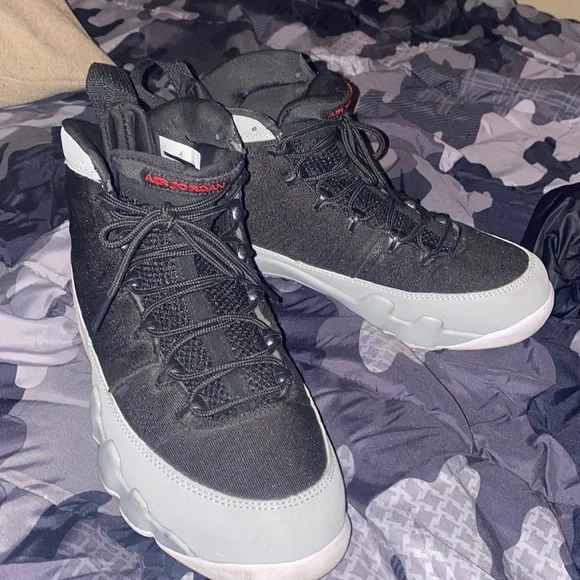 Jordan | Shoes | Retro 9 New Rarely Worn | Poshmark display picture 3